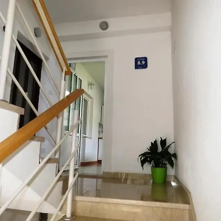 Appartement With Parking Space - 27979 *
