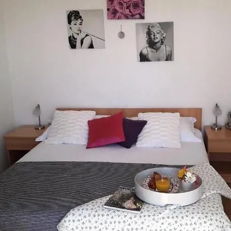 With Parking Space - 27979 Appartement *