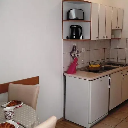 With Parking Space - 27979 Appartement Makarska