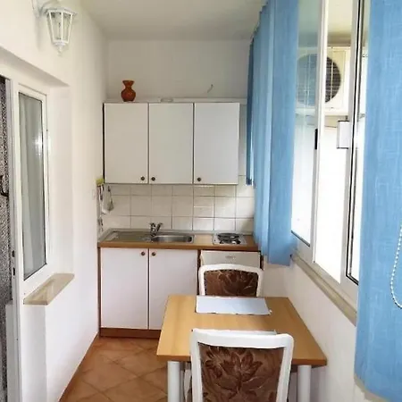 With Parking Space - 27979 Appartement