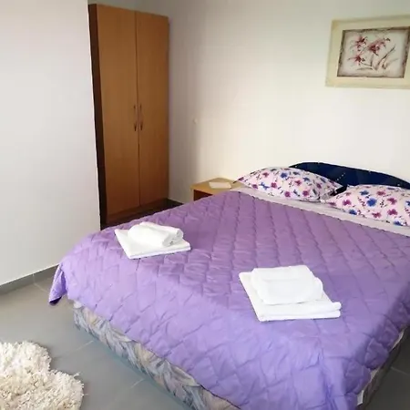 With Parking Space - 27979 Appartement
