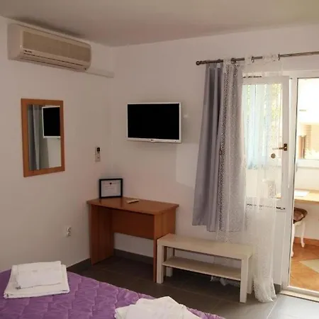 Appartement With Parking Space - 27979